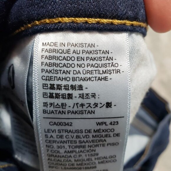 Levi s Jeans Womens 32x27 Blue Boyfriend Denim Dark Wash - Picture 5 of 13